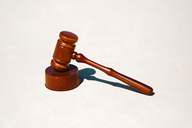 Launch Your Law Career at Swansea! Apply With Us